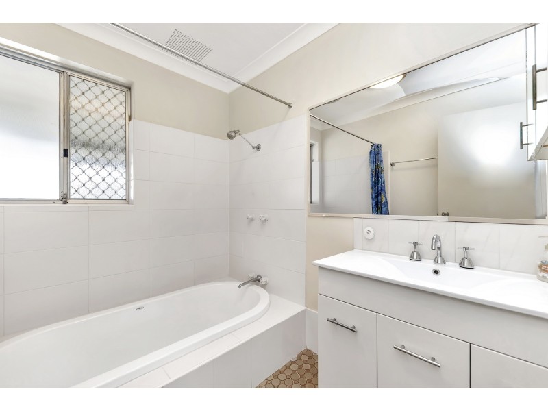 32 Ricketts Court, Rockingham WA 6168