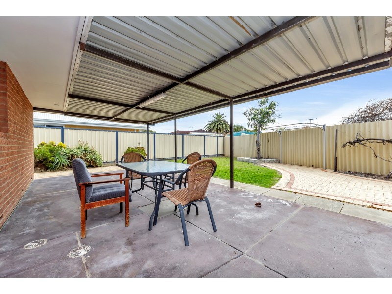 32 Ricketts Court, Rockingham WA 6168