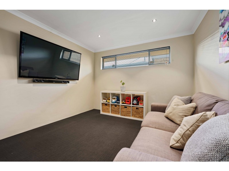 50 Goundrey Drive, Pearsall WA 6065