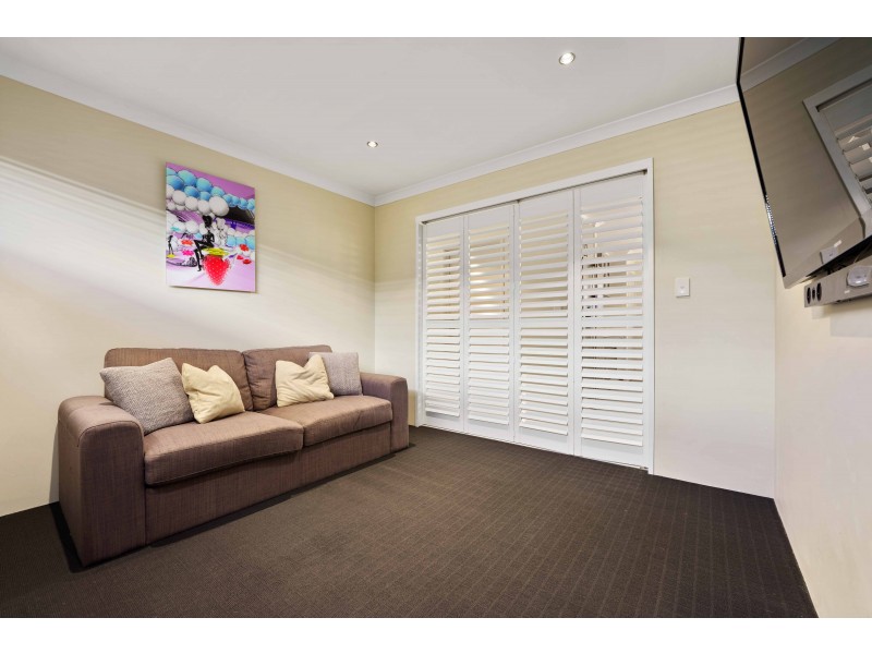 50 Goundrey Drive, Pearsall WA 6065