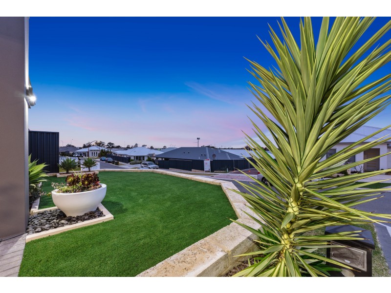 33 Goundrey Drive, Pearsall WA 6065