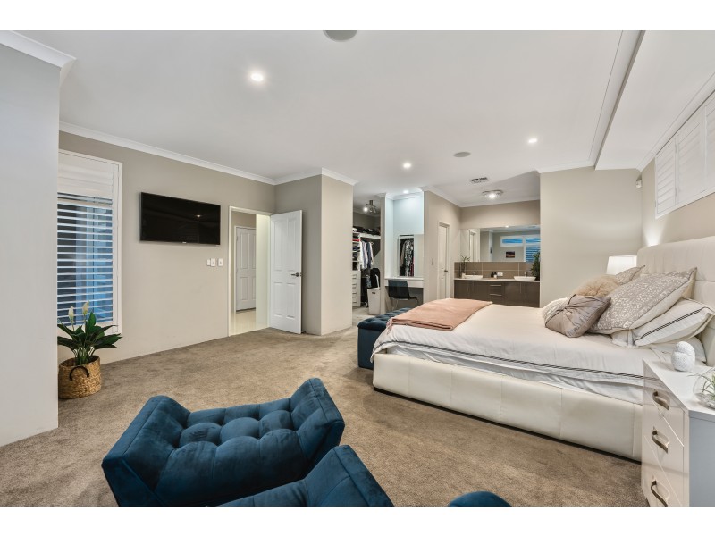 33 Goundrey Drive, Pearsall WA 6065