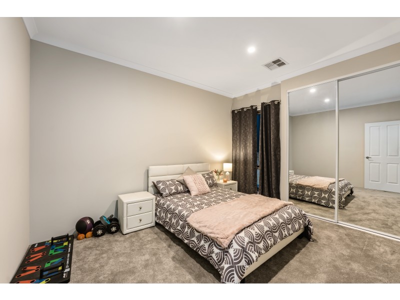 33 Goundrey Drive, Pearsall WA 6065