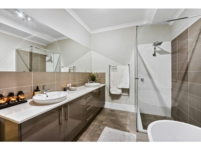 33 Goundrey Drive, Pearsall WA 6065