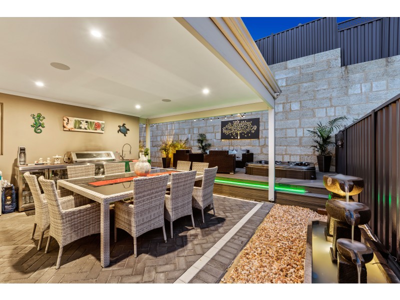 33 Goundrey Drive, Pearsall WA 6065