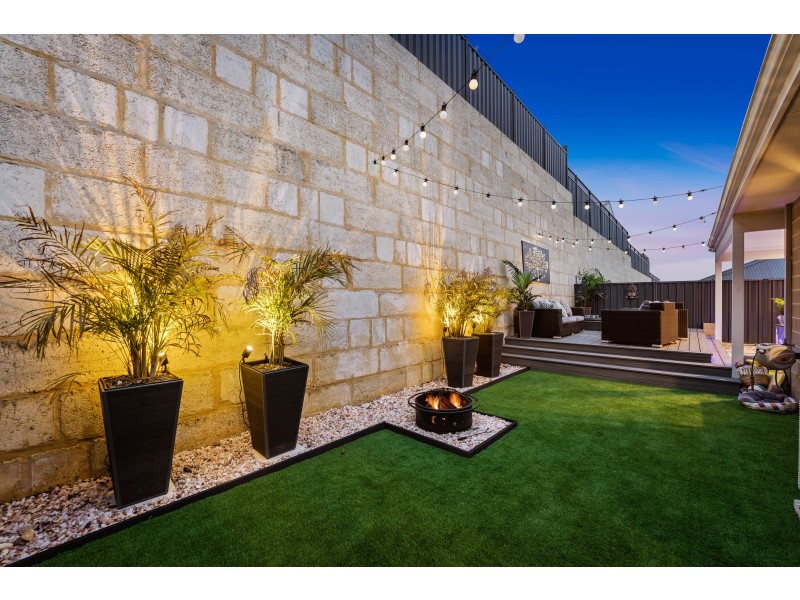 33 Goundrey Drive, Pearsall WA 6065