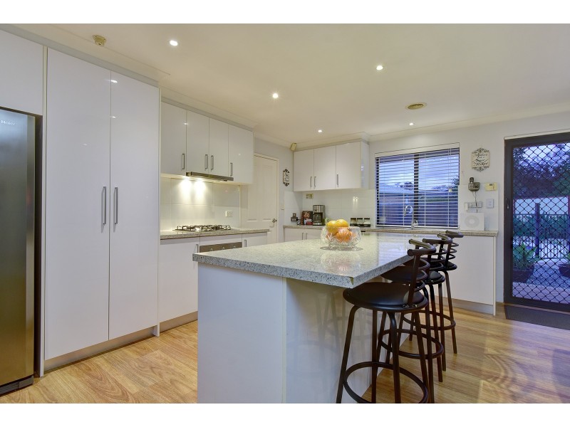 36 Strathalbyn Loop, Carramar WA 6031