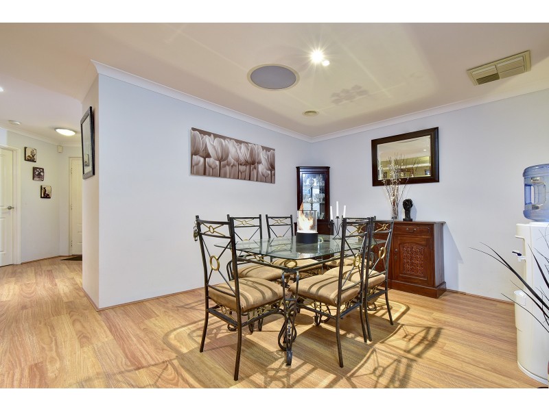 36 Strathalbyn Loop, Carramar WA 6031