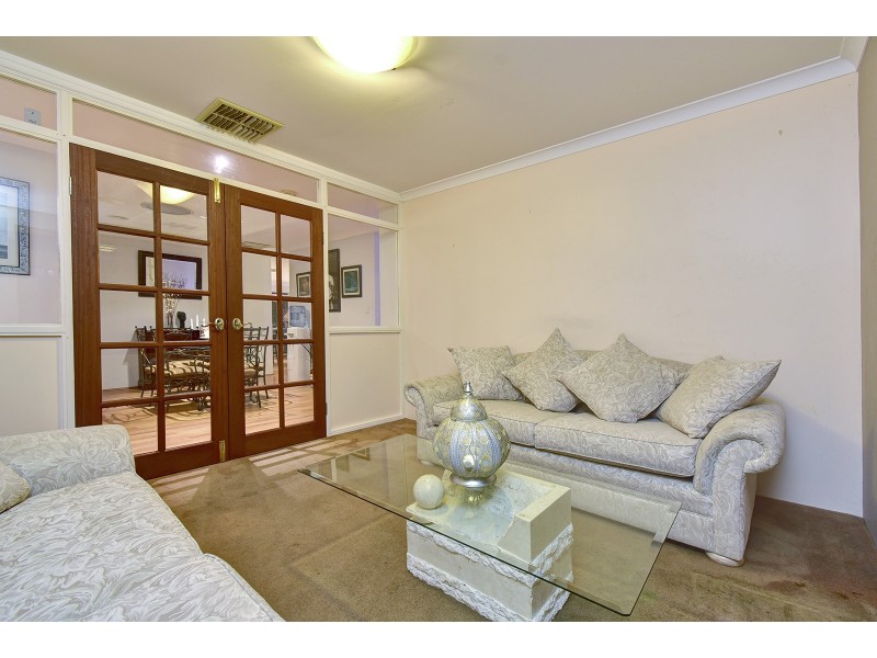 36 Strathalbyn Loop, Carramar WA 6031