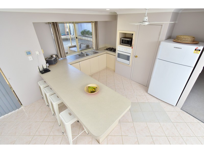 4 Abba Place, Merriwa WA 6030