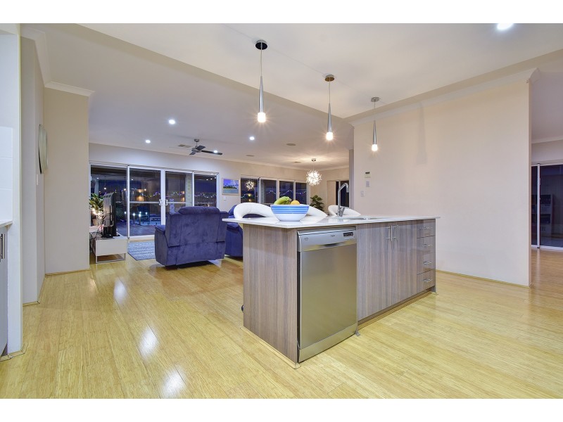 7 Tallerack Street, Carramar WA 6031