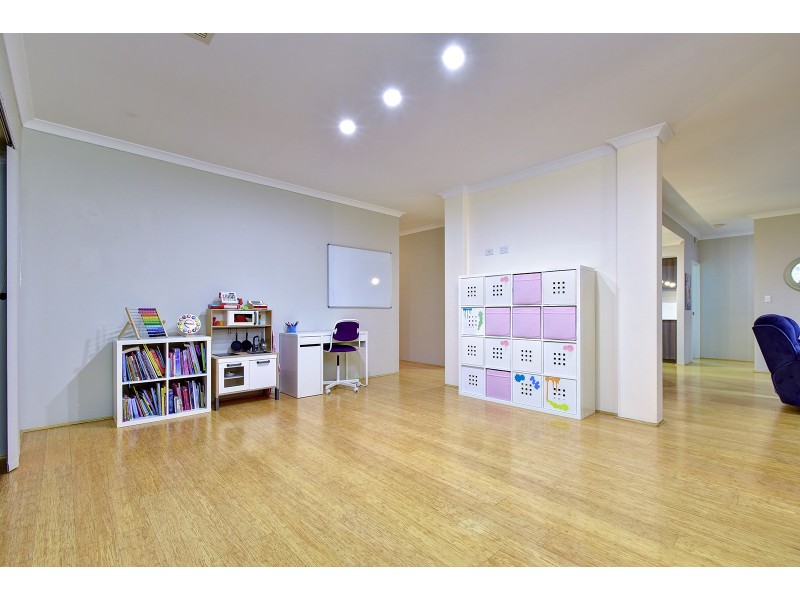 7 Tallerack Street, Carramar WA 6031