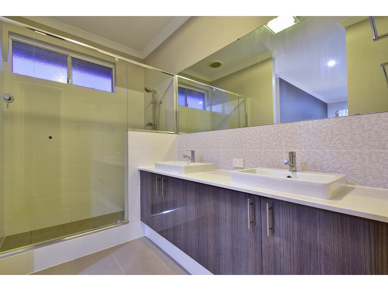 7 Tallerack Street, Carramar WA 6031