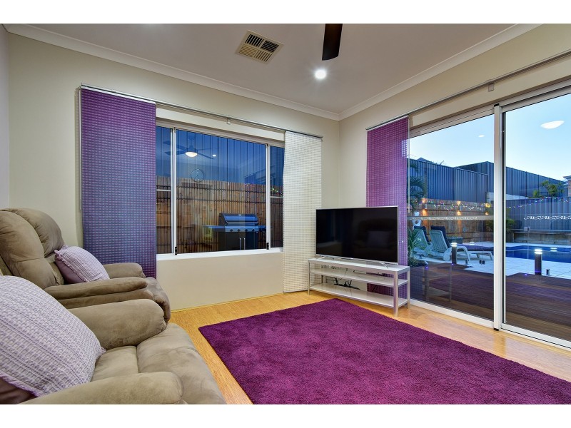 7 Tallerack Street, Carramar WA 6031