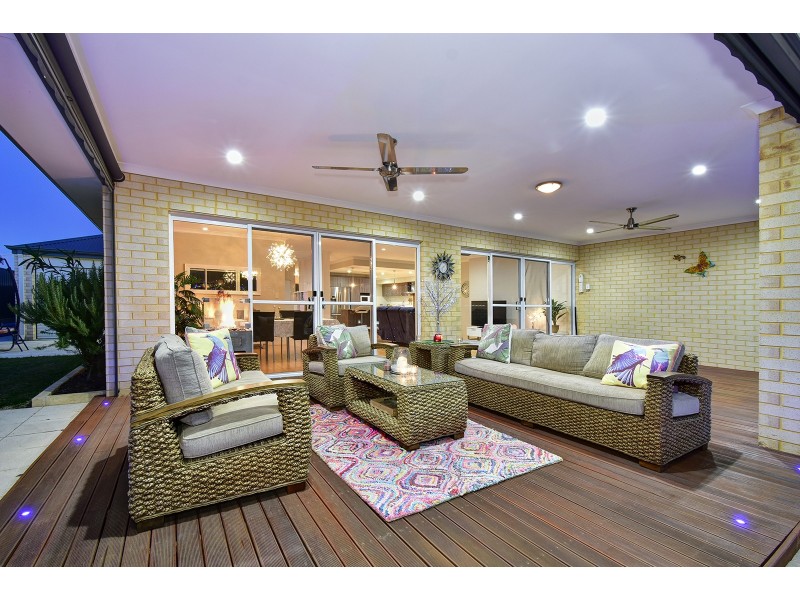 7 Tallerack Street, Carramar WA 6031