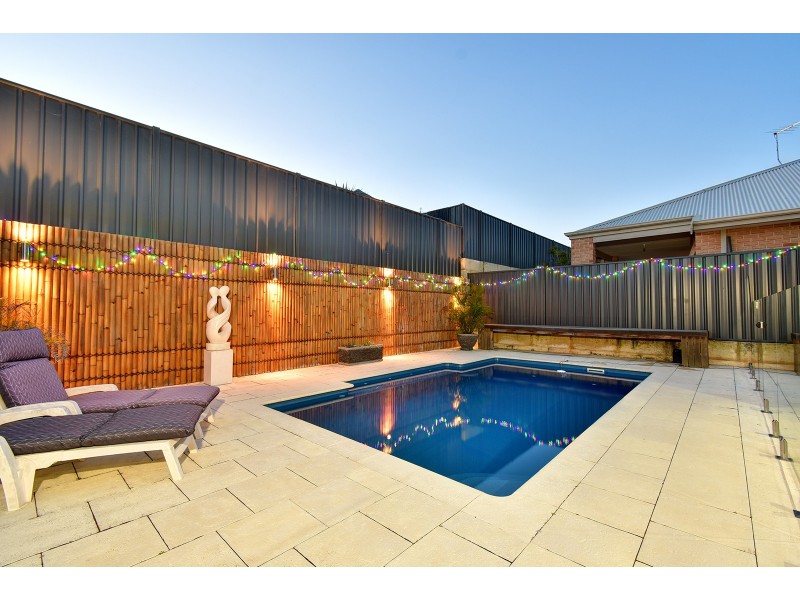 7 Tallerack Street, Carramar WA 6031
