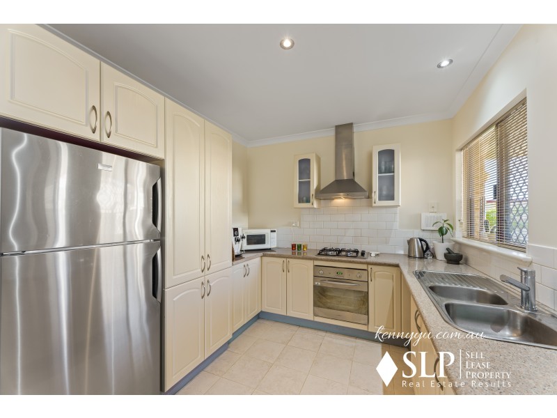 31 Cooper Street, Madeley WA 6065