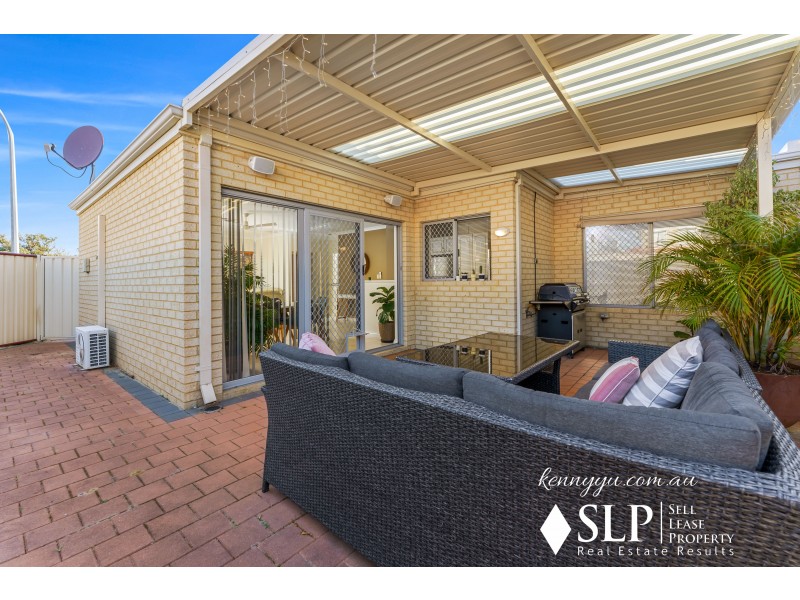 31 Cooper Street, Madeley WA 6065
