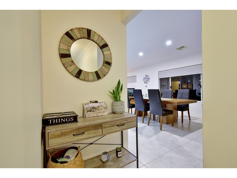 125 Boomerang Loop, Banksia Grove WA 6031