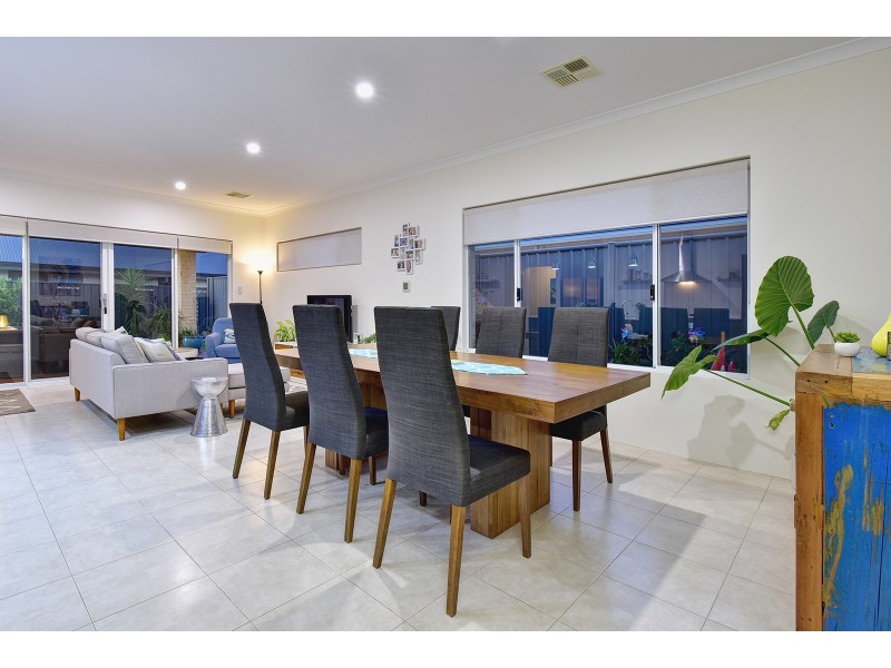 125 Boomerang Loop, Banksia Grove WA 6031