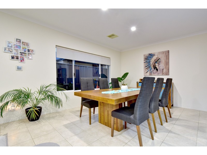 125 Boomerang Loop, Banksia Grove WA 6031