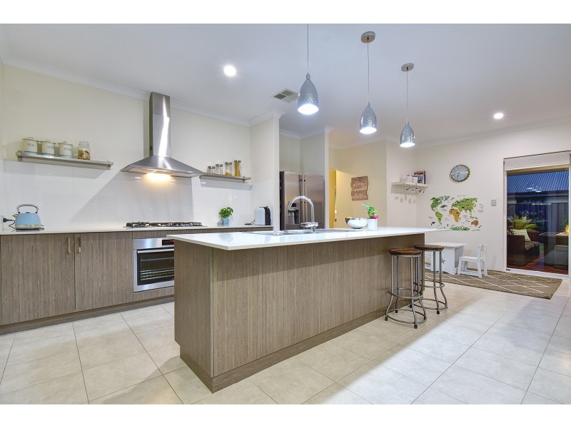 125 Boomerang Loop, Banksia Grove WA 6031