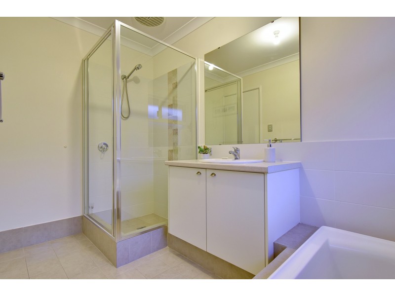 125 Boomerang Loop, Banksia Grove WA 6031