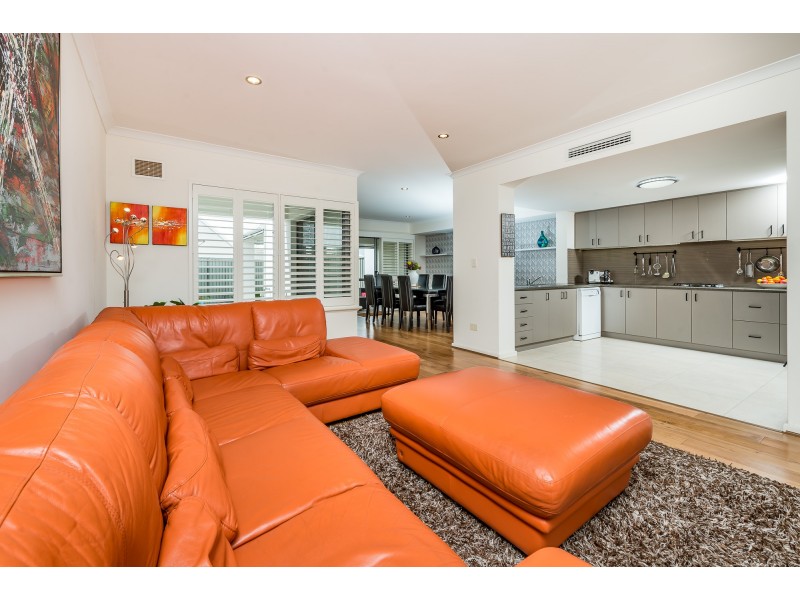 23C Willandra Place, Hillarys WA 6025