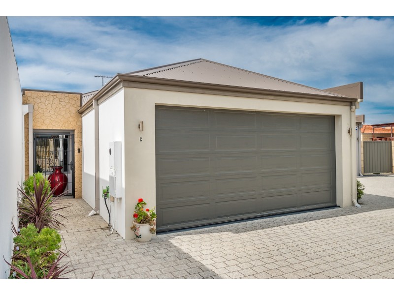 23C Willandra Place, Hillarys WA 6025