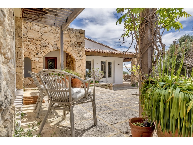 3 Halls Head Parade, Halls Head WA 6210