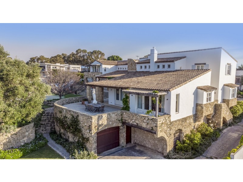 3 Halls Head Parade, Halls Head WA 6210