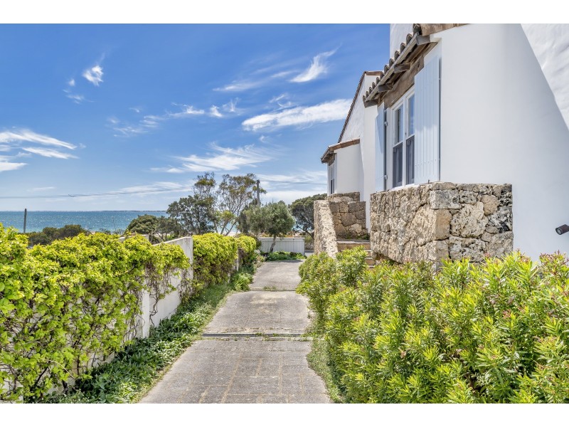 3 Halls Head Parade, Halls Head WA 6210