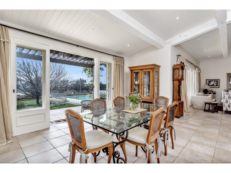 3 Halls Head Parade, Halls Head WA 6210