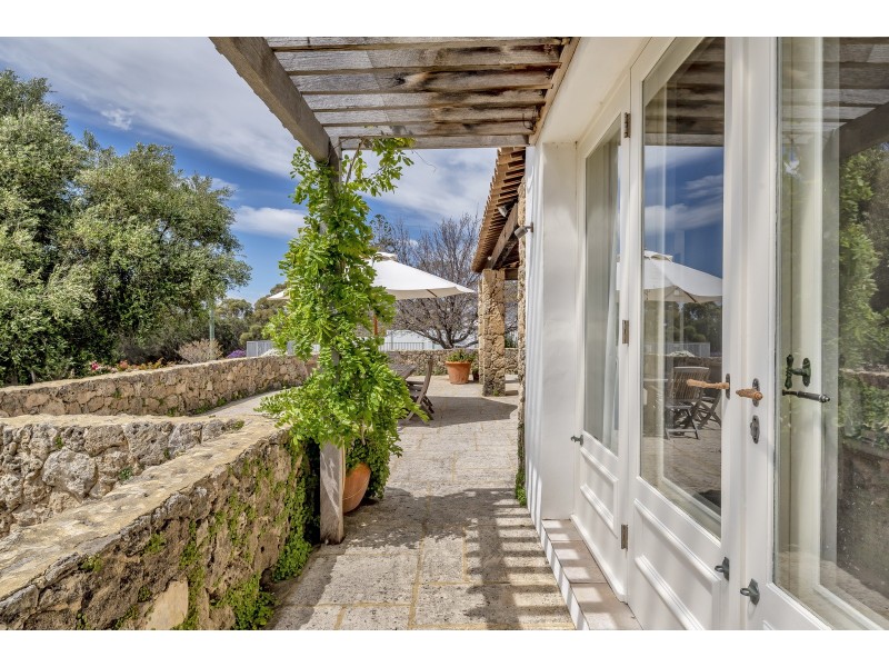 3 Halls Head Parade, Halls Head WA 6210