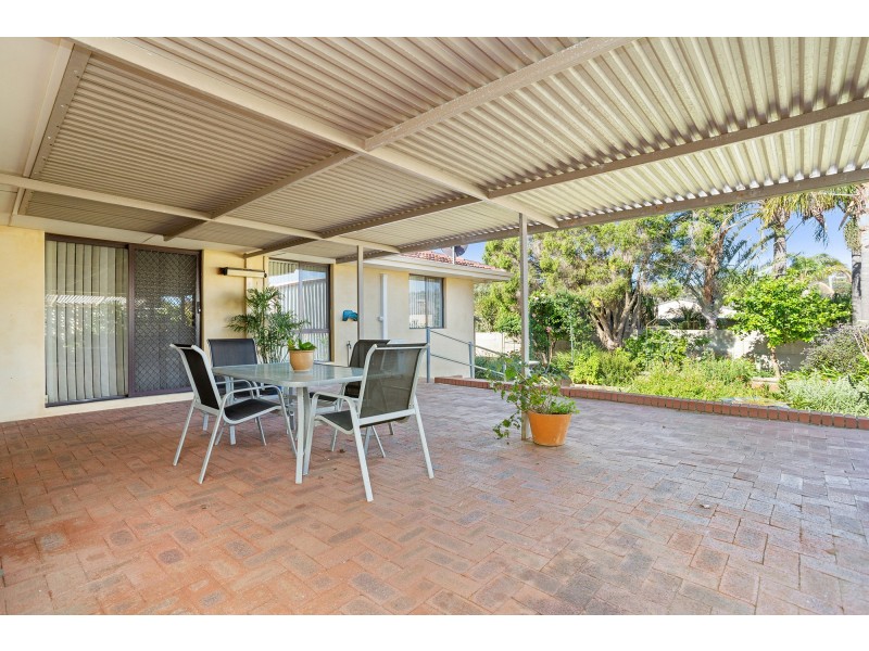 28 Travers Way, Swan View WA 6056