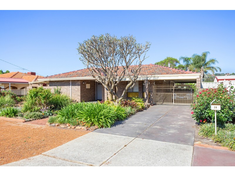 28 Travers Way, Swan View WA 6056