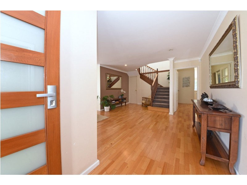 32 Broadbeach Boulevard, Hillarys WA 6025