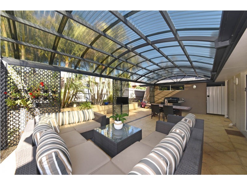 32 Broadbeach Boulevard, Hillarys WA 6025