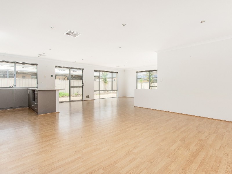 75 Sanctuary Drive, Bertram WA 6167