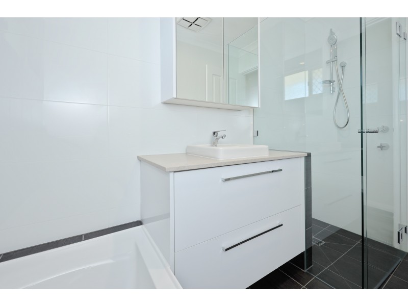 27 Pentecost Avenue, Beechboro WA 6063