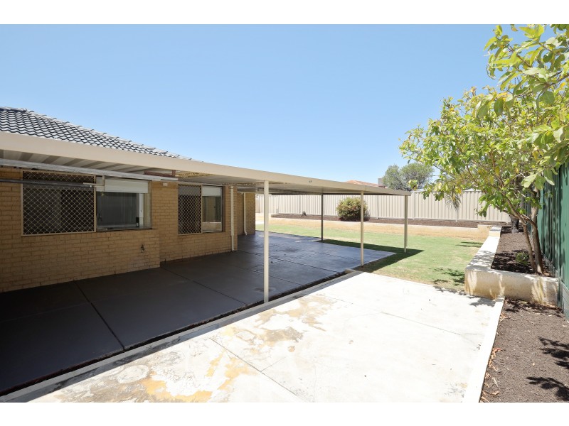 27 Pentecost Avenue, Beechboro WA 6063