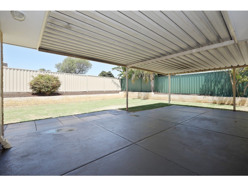 27 Pentecost Avenue, Beechboro WA 6063