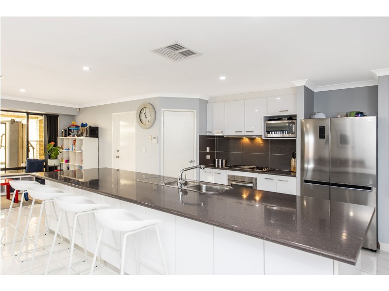 6 Barnard Terrace, Baldivis WA 6171