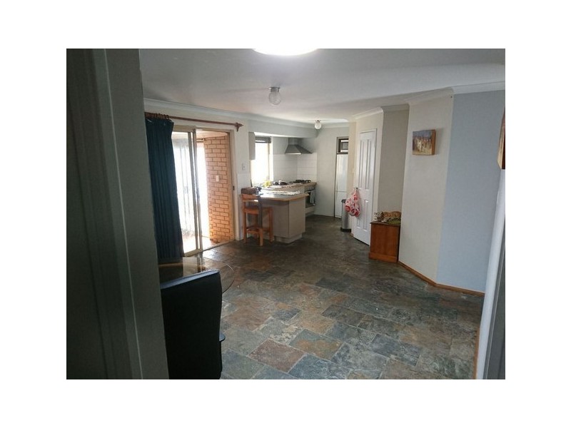 21 Chestnut Grove, Mirrabooka WA 6061