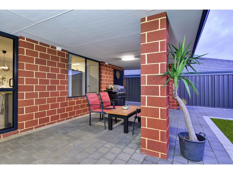 14 Dragonfly Road, Banksia Grove WA 6031