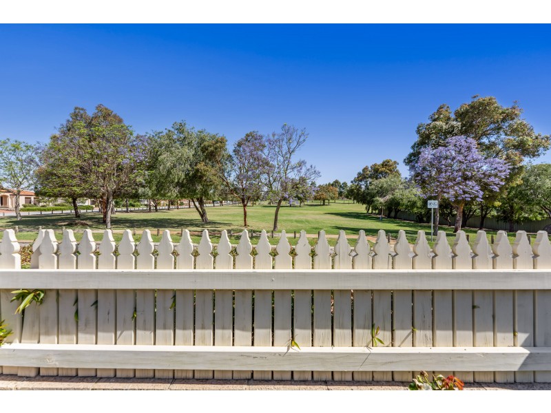 15 Tama Way, Pearsall WA 6065