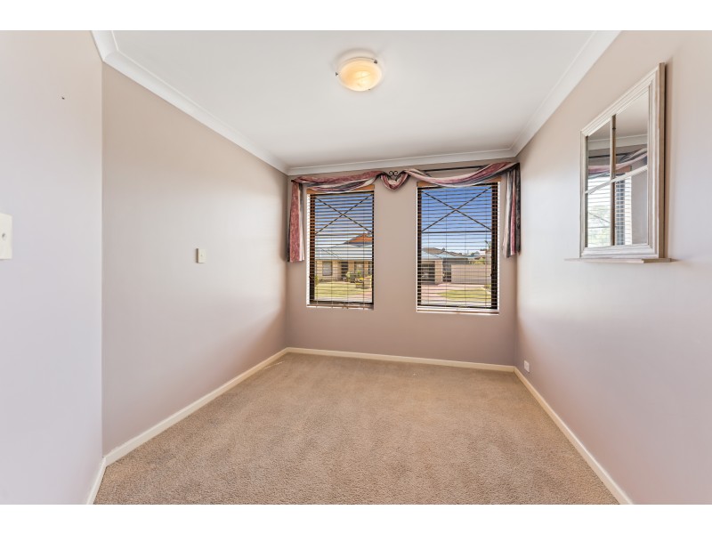 15 Tama Way, Pearsall WA 6065