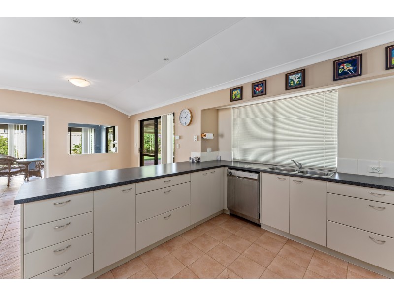 15 Tama Way, Pearsall WA 6065