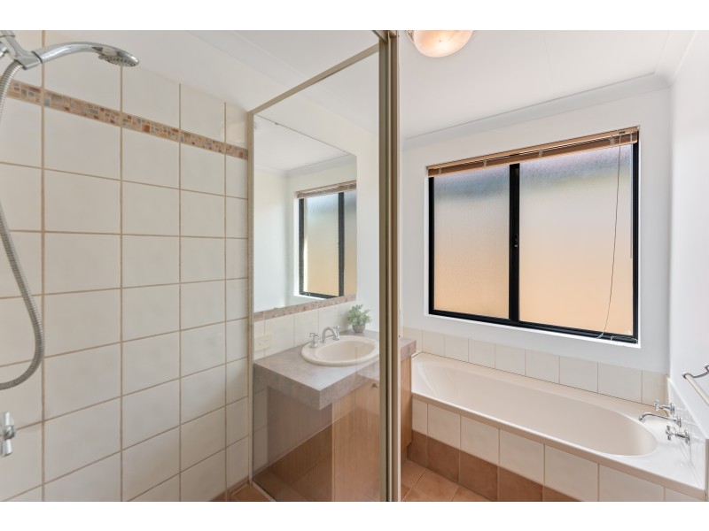 15 Tama Way, Pearsall WA 6065