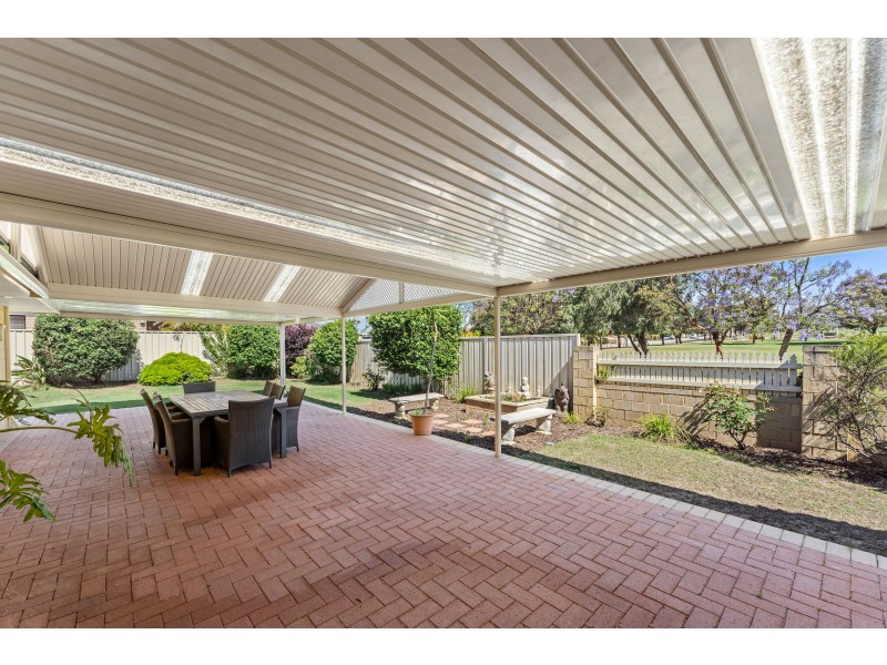 15 Tama Way, Pearsall WA 6065